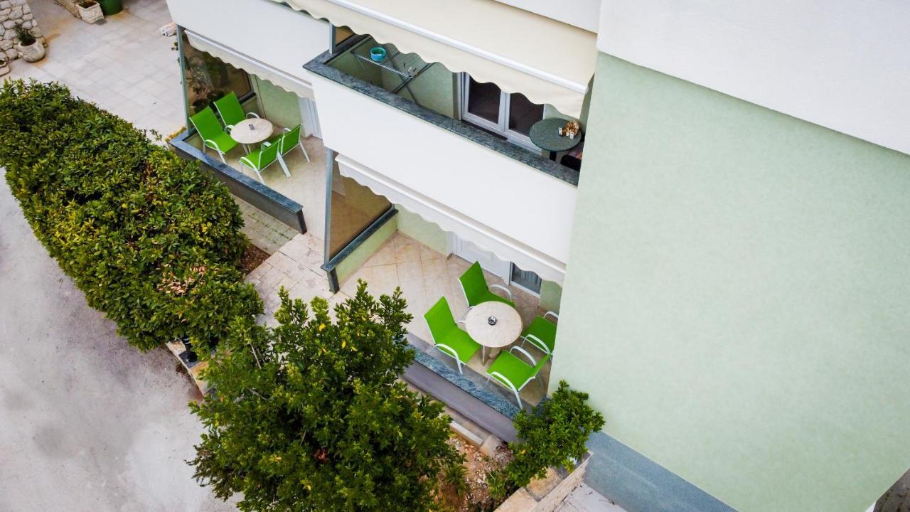 Locus Apartments Petrcane Exterior foto