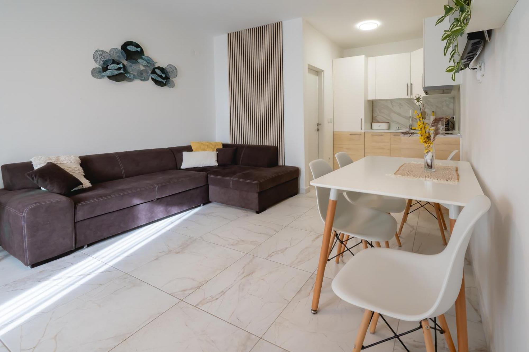 Locus Apartments Petrcane Exterior foto