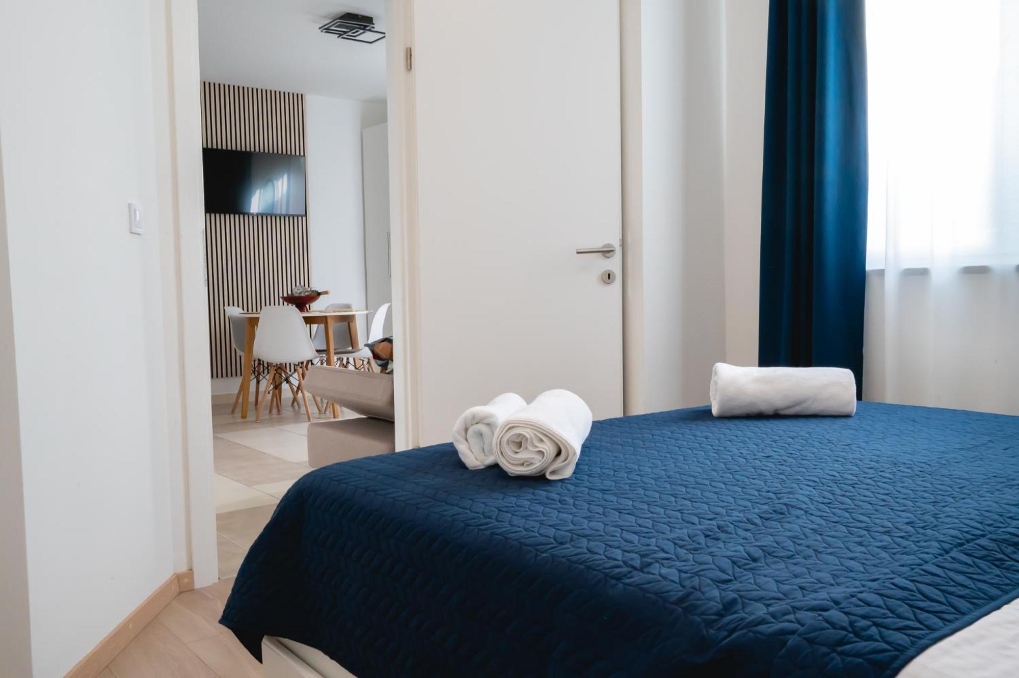 Locus Apartments Petrcane Exterior foto